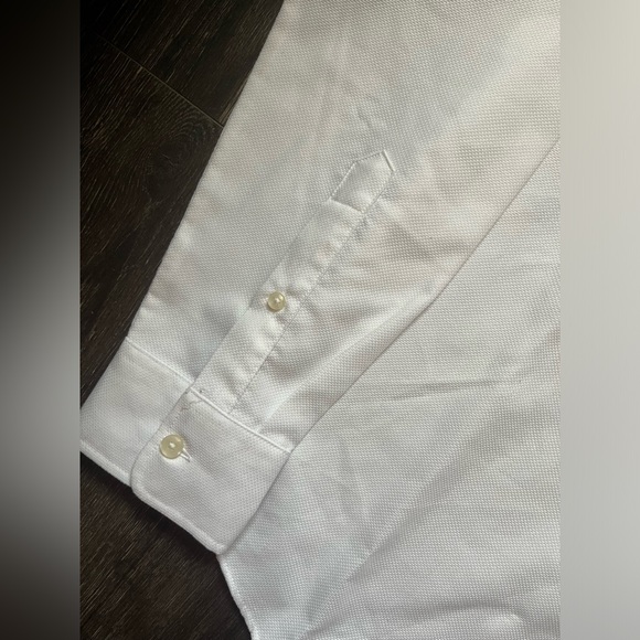 Zara Button-Up - Picture 4 of 5